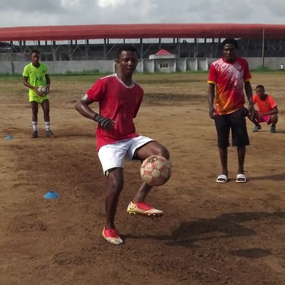 Michaelcfc52's profile picture. FOOTBALLER|POSITION: CM|OTHER POSITIONS: DM,AMF|