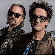 AlvRaulHdz's profile picture. Cuando estás feliz, disfrutas de la música. Cuando estás triste entiendes la letra.