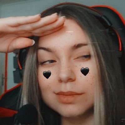 Petite streameuse sur Twitch 7k 😽 • partenaire ubisoft