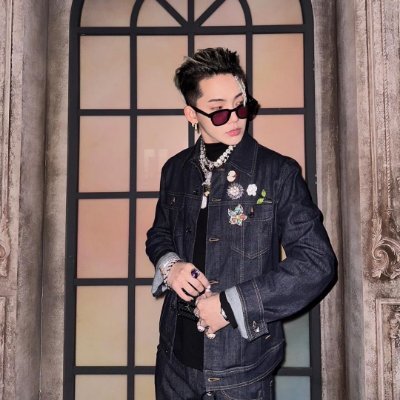 April18402637's profile picture. 👑Bigbang Winner ikon Blackpink 💗🖤 OT4 ไม่จกตา #TREASURE 🐷💎 ทาสรักผุ้ชายตึกดำ 😍💜💛❤ :ISFP  𝗒𝖺𝖽𝖺𝗇𝖺𝗋𝗂𝗅𝗒𝖺