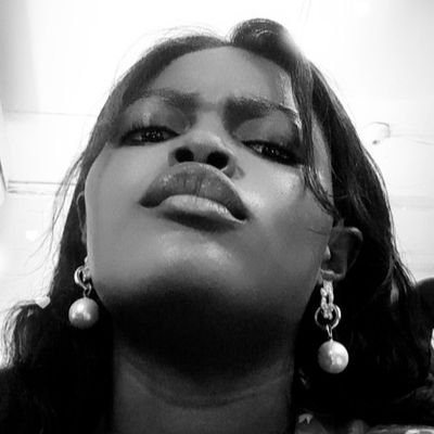 favvyenoch's profile picture. 