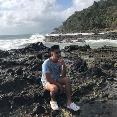 jerlarevalo_28's profile picture. my bad