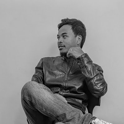 Dee_razaf's profile picture. Be the best version of yourself 👊.