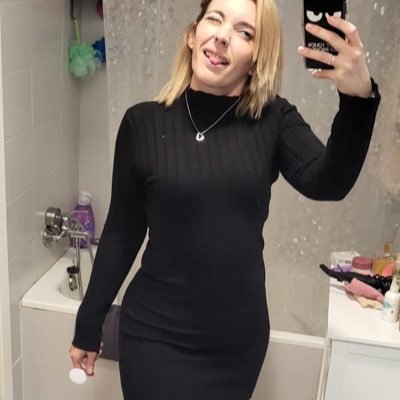 Mama de dos niños maravillosos 👩👧👦 Mamá tatuada Mamá gamer 🎮