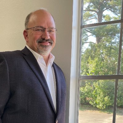 Keynote Speaker - Motivation/Leadership/EI in an AI World
Corporate Consultant-Trainer/Wellness/Performance
U.S. Navy Vet - Mental Health Professional
Author