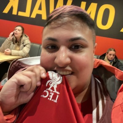 ro_rakrak's profile picture. hey my name is trey and I have a basketball game tomorrow | they/them