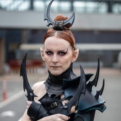 Trans girl ~ She/Her ~ #metoo Trans Rights are Human Rights ~ LGBTQ+ & Allies, you are welcome here 🏳️‍🌈 Queen of Warhammer 40k Lore 👑 Drukhari Cosplayer 😈