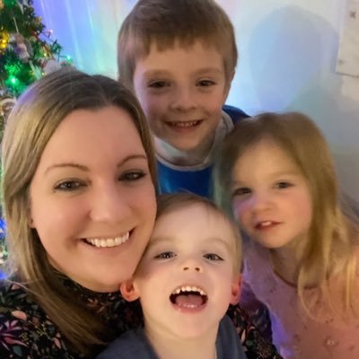 I’m a single parent from London UK🇬🇧 my name is Scarlett Taylor. I’m currently seeking to host a live in au pair/nanny in our home this year😍🥰😘😇🥳