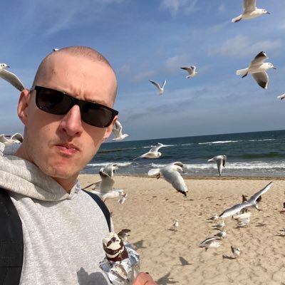 yx100n's profile picture. джун фронтенд дев, сам собі шеф-кондитер, пишу код, роблю тортики. #russiaisterroriststate
