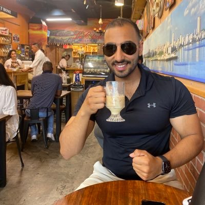 AClasstrading's profile picture. Mouse clicks and colored candles and some math.