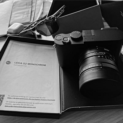Leica Q2 Monochrom Travelogue
