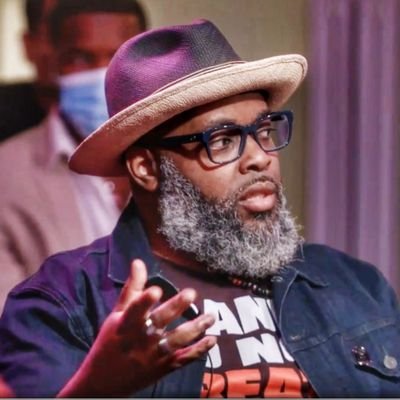 BX OG Legacy Check
brandarchist.
'20 @AdClubNY INNVTR
TEDx speaker adv: @BoldCLTR
fmr contributor: @CultureBanx.
he/him/his