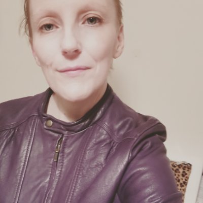 vwcopywriter's profile picture. Freelance copywriter, small business and creatives champion. Get in touch for marketing help ☕

#pembrokeshire #cardiff #smallbiz