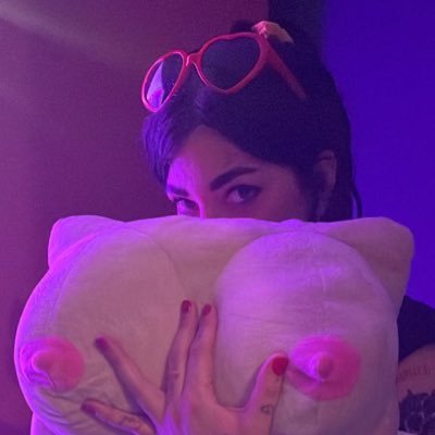 💀https://t.co/SZRlmgVjiR young tattooist in paris 💕🙈
