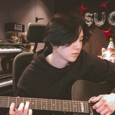 Bismillah jodohnya mirip Min yoongi!🙏🏻