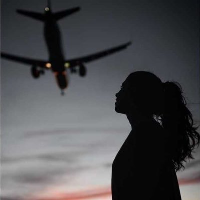 لا تفتش عن أخطائي فأنا إنسان أخطئ وأصيب وفتش عني كإنسان فإنسانيتي طبيب تشخص الواقع وتصف الحل فإن أصبت فاشكرني وإن أخطأت فاعذرني .
