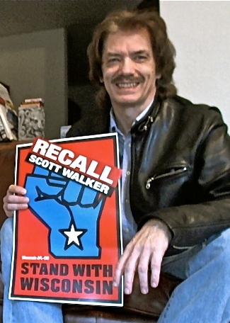 ThePeoplesMicWI's profile picture. The People's Mic with Doug Cunningham - Weekdays from 5-6pm on 92.1 WXXM in Madison and streaming at http://t.co/ovEwgIUb.