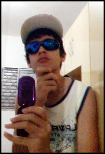 + de 7 bilhões de pessoas no mundo e eu naum consigo achar a menina perfeita....