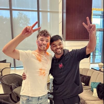 Vedgrxxtweets's profile picture. Recommended by 4 out of 5 people who recommend things.