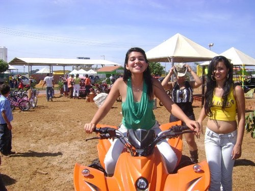 Me conquistar é complicado, me ter é destino, me amar é inevitável, me perder é um risco, me esquecer..?? Tenta que eu quero ver