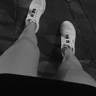 a vida é dançar conforme o caos. 🦋 | • 🇪🇪 | 📍carazinho, rs
