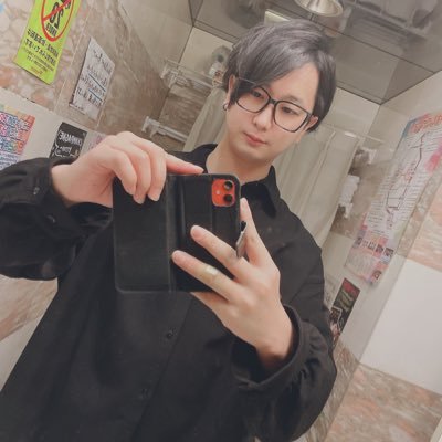 天パです 直毛滅ぼすために生まれました。 @keeeeeee_daの別垢です ~ 本垢もフォローしてネ よろしくねねねね。