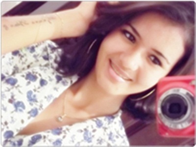 ❥❥;

- As pessoas entram na minha vida, e se esquecem de que tenho coração. Me machucam, se enjoam, e vão embora.