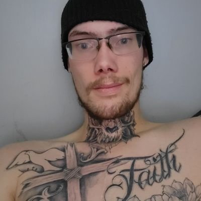 I'm 26 live in whitecourt Alberta Canada. I am a heavy equipment operator that works like crazy for 10 months a year. then I can get 2 months to race and relax.
