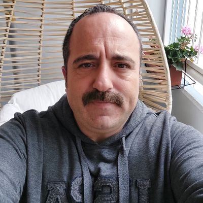 emrahgunturkun's profile picture. 