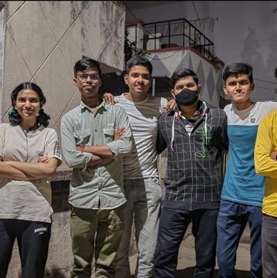 nameiskarsh's profile picture. in outer space