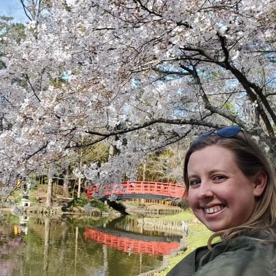 ashermangrad's profile picture. I study viruses and extracellular vesicles
she/her