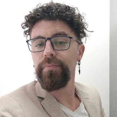 TaKeRcitu's profile picture. No mas corrupción, nos mas vulneración, carcel y castigos ejemplares para los que llevan a Chile hacia el bolsillo del 1%.
Vamos empezar a filosofar y leer mas.