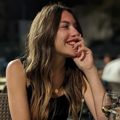 leannebates_'s profile picture. Marketing and PR person ✨#Endowarrior 💪 Happiest when there's music, dog walking, exploring or eating. If all four are involved then even better✌️