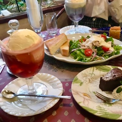 saihatega_mitai's profile picture. tmu/経経/留年しません/密かに動いているインスタ→https://t.co/nvm7V5HgNh