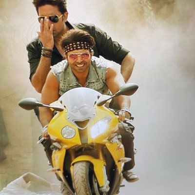 bitchteabros's profile picture. she/her