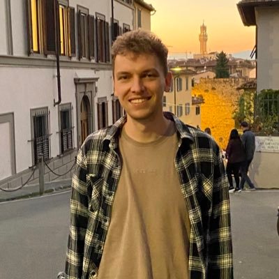 robin_haack's profile picture. #S04-Reporter bei der WAZ Gelsenkirchen.✏️