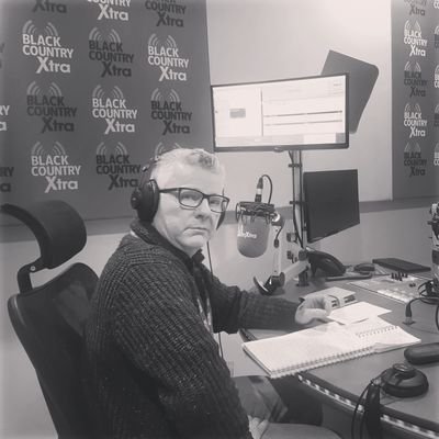 Bass player for Change at Baker Street, Moondreams and Abierto Domingo. Presenter of 'The Music Gallery' on Blackcountry radio Xtra. Visual artist 🎨