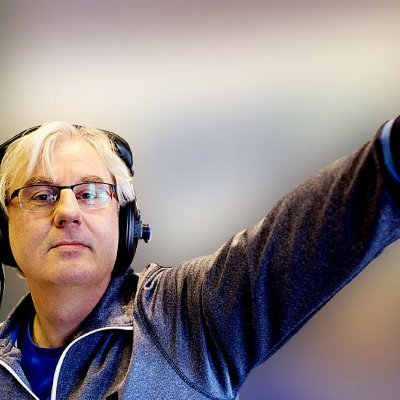 Ciste Tacaíochta - Rónán Mac Aodha Bhuí Profile