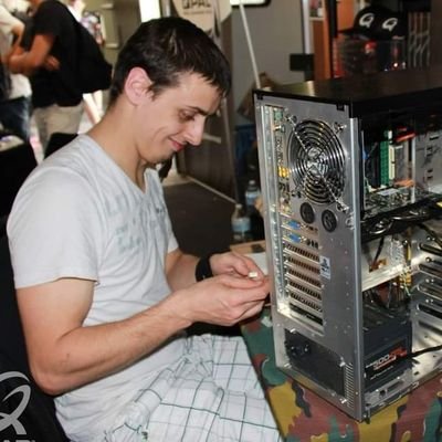Chef de maison pour serveurs - admin de pingouin, de fenêtre et de paquets IP - #xcpng for homelab | grep #openstack for prod