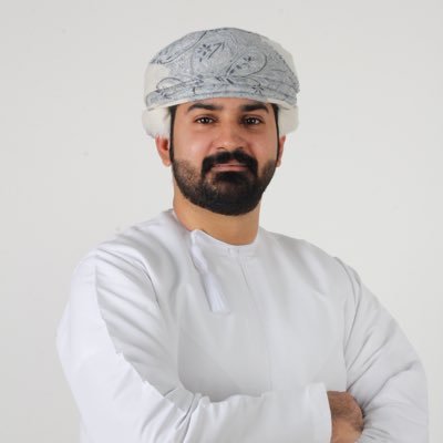 مدير التقنية والعمليات في @maksab_oman، مؤسس @nahjapp، ومبرمج. اللهم سخر لي من يدعو لي في حياتي وبعد مماتي.. اذا مررت من هنا فادع لعمر @OmajDev بالرحمه والمغفرة