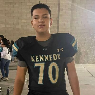 6'1 210|Class of 24',DE/TE|Robert F. Kennedy high school|2 sport athlete| California Golden State Nominated| Email:gomezandres0790@gmail.com, Phone:661-375-0770