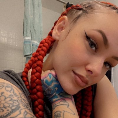 miilk_mariee's profile picture. https://t.co/EFANK441gm