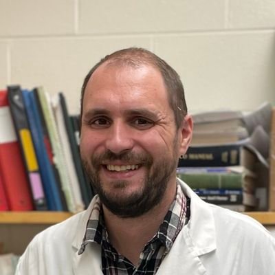 Structural biologist @thesgconline. Prairie boy lost in the big city