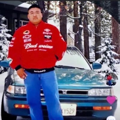 JoseGom95449204's profile picture. Jcgomez_digitalcreator23