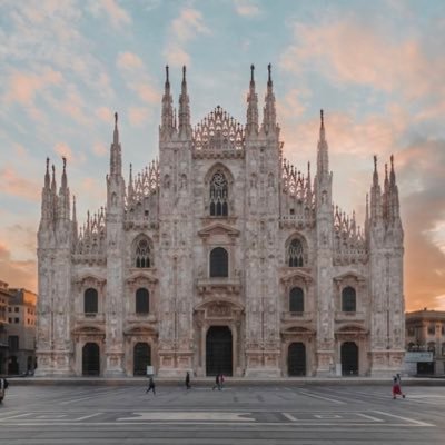 Página de twitter para day ir información y fotografías de monumentos del mundo.