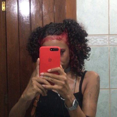 insta : @_bblouback_