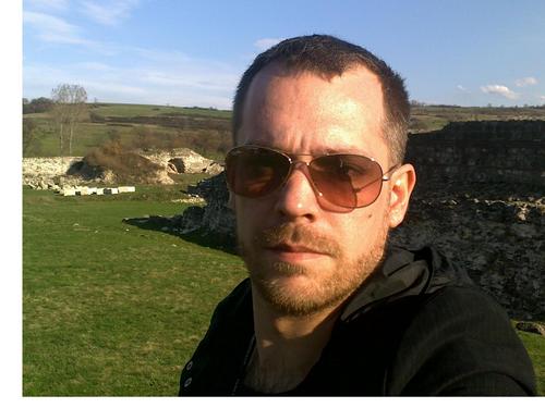 MilosKvapil's profile picture. The Trash King!
