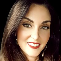 Director Julie Rubio (@julierubiofilm) 's Twitter Profile