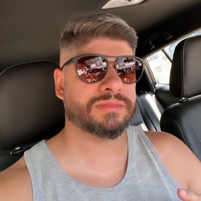 thivilopes's profile picture. 