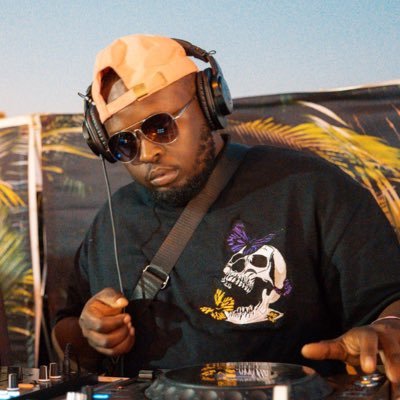 FreshTaylor_SA's profile picture. Producer/DJ/Artist                       Bookings: deepeinterludes@gmail.com or 0824088698